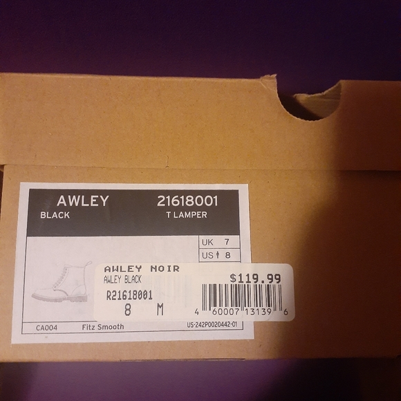 Men's Dr. AirWair Martens with Bouncing Soles. - Picture 9 of 9